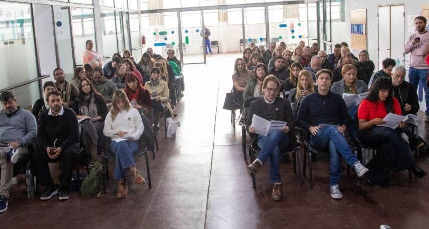 Quilmes reuni&oacute; a educaci&oacute;n y empresas para potenciar el empleo joven en un nuevo encuentro del COPRET