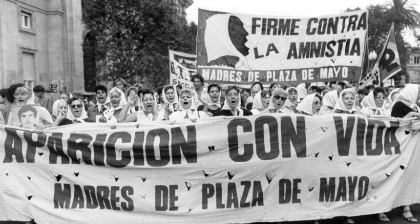 Efem&eacute;rides del 30 de abril