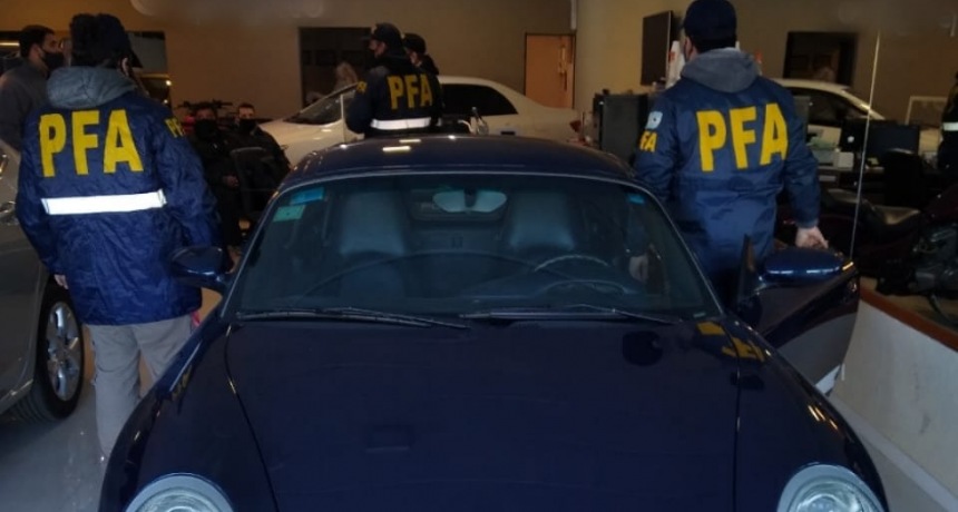 La Policía Federal desbarató una organización que importaba vehículos de alta gama de manera irregular
