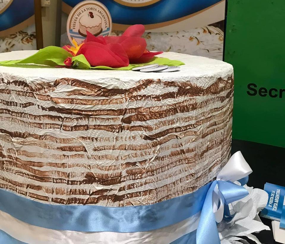 La torta Argentina, ícono de la repostería patria y bonaerense