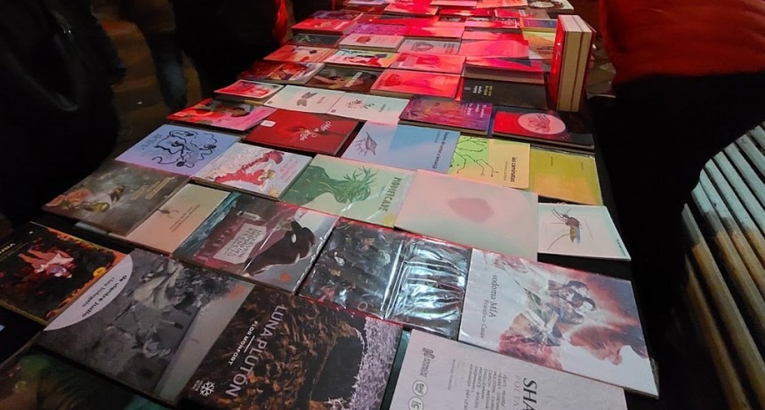 Manzana Malungo: Paseo de Libros