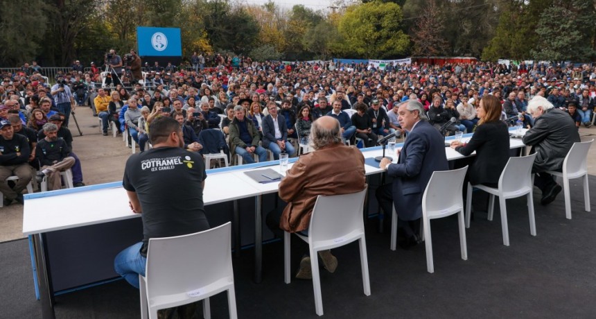 Alberto Fernández: “Están los que piensan que el trabajo es un costo y los que pensamos que el trabajo es un insumo central para el desarrollo económico”