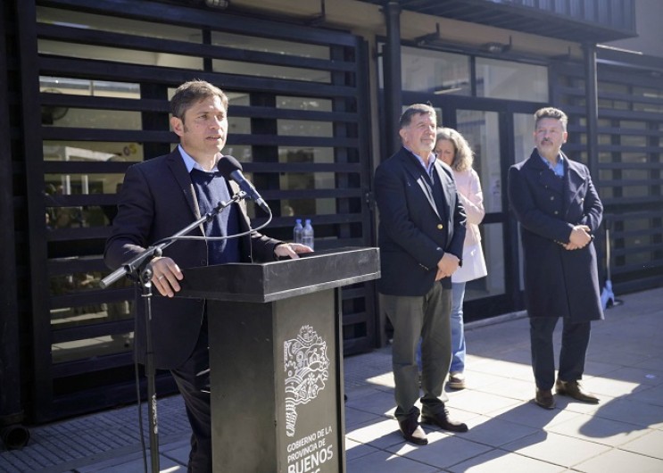 Kicillof inaugura nuevo edificio de la Escuela de Educación Especial N°502 en Merlo