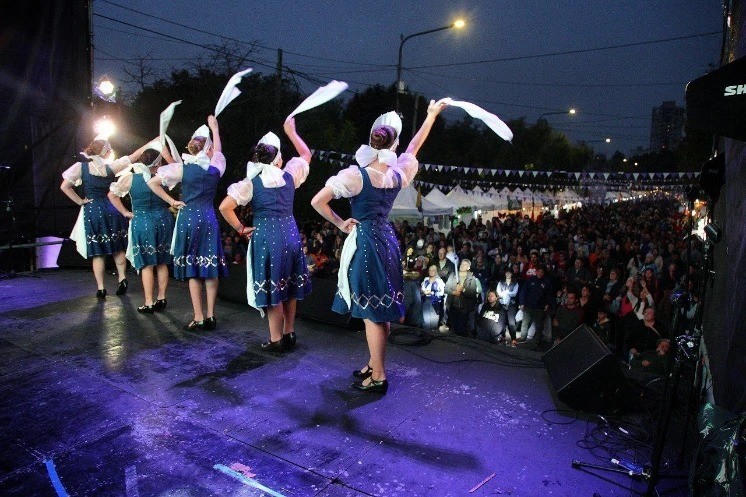 Éxito rotundo en la Fiesta de las Colectividades de Quilmes Oeste