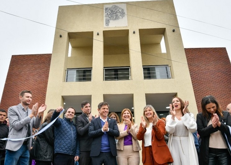 Kicillof inaugura Casa de la Provincia en General Viamonte y conmemora 105° aniversario de Evita