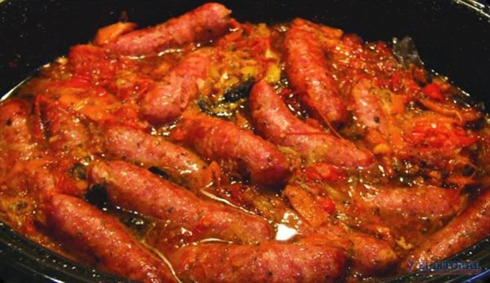 Chorizo a la Pomarola: Sabor Tradicional con un Toque Casero