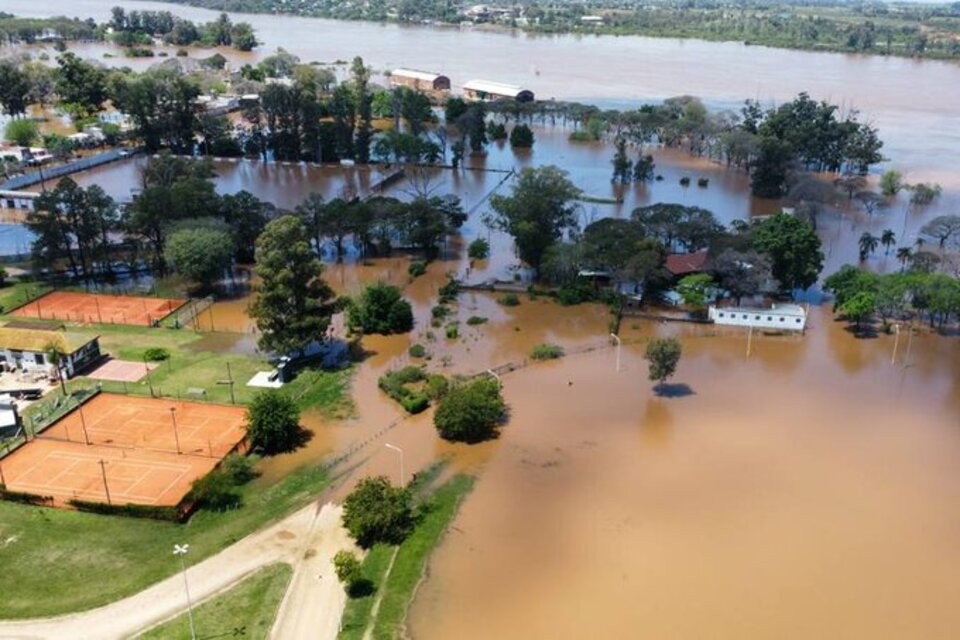 Preocupación en Concordia por la crecida del río Uruguay: Más de 540 evacuados