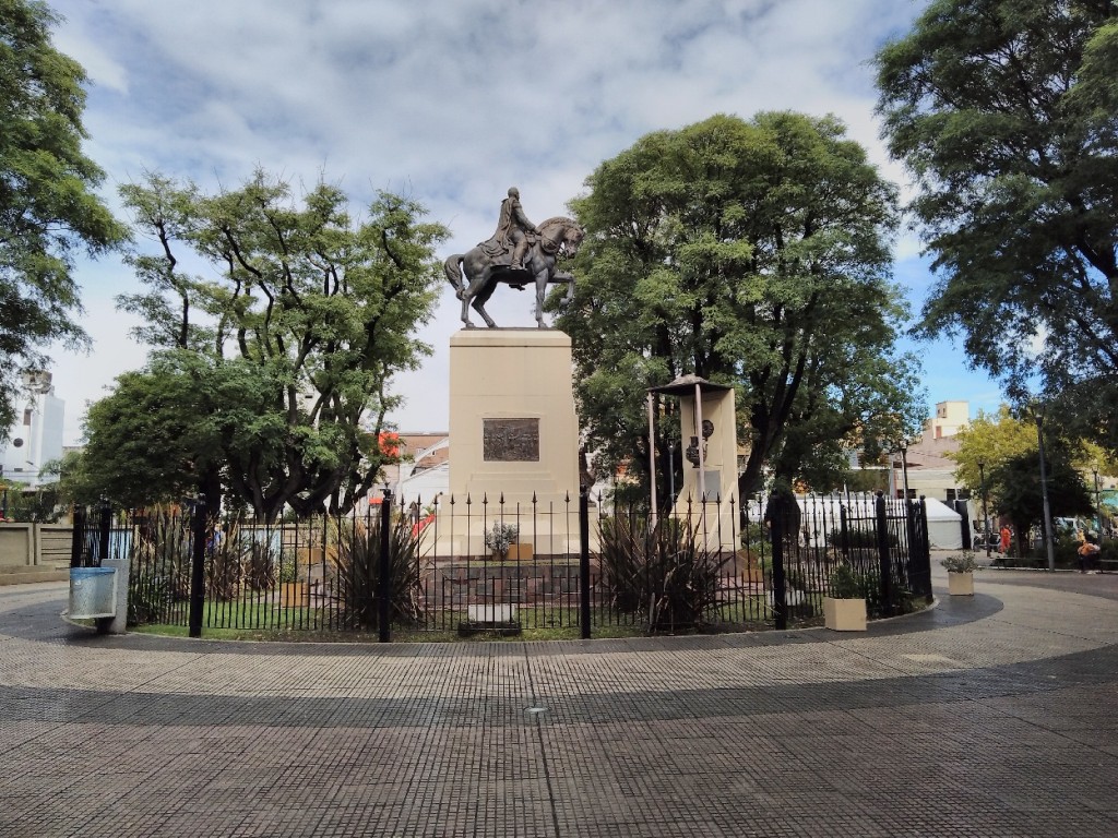 Paraguay celebra sus 213 años de independencia en La Matanza