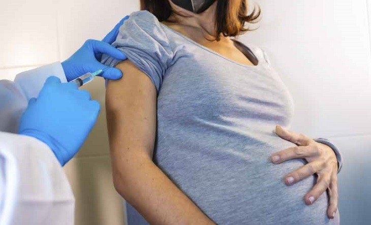 Quilmes: Vacunación Gratuita contra el Virus Sincicial Respiratorio para Personas Embarazadas