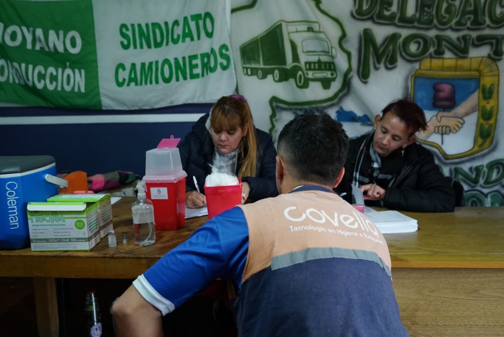 Operativo de Vacunación para 250 Trabajadores de la Empresa Recolectora de Residuos en Esteban Echeverría