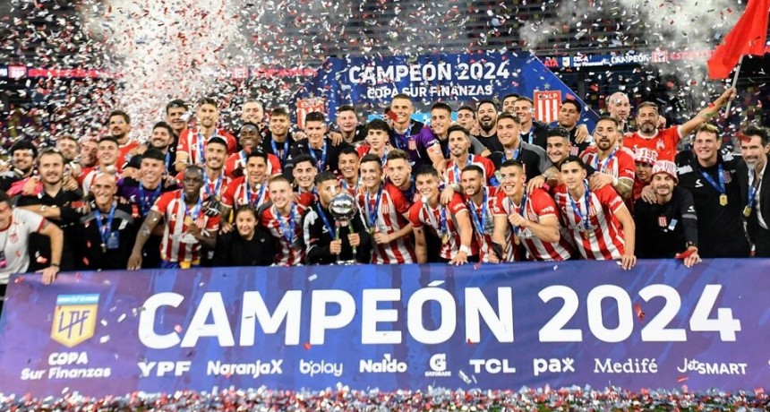 Estudiantes, campeón de la Copa Liga Profesional 2024 tras vencer a Vélez en los penales