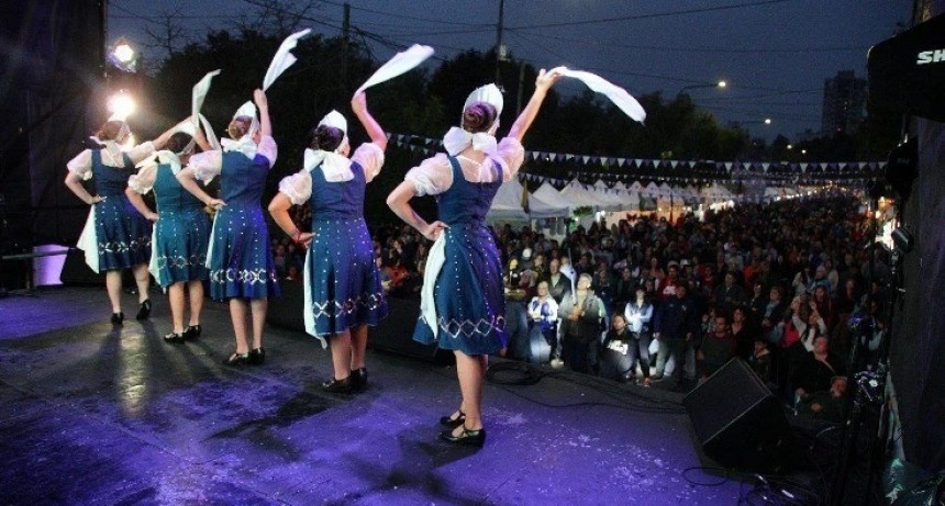 Éxito rotundo en la Fiesta de las Colectividades de Quilmes Oeste