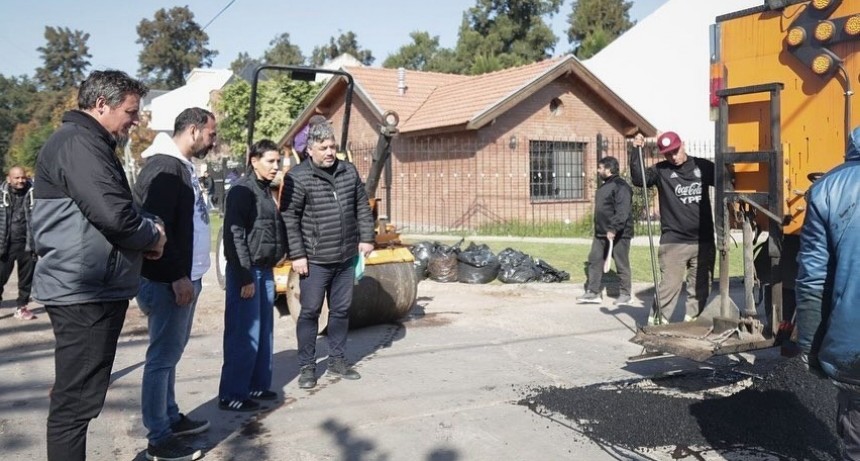 Mayra Mendoza supervisó operativo integral de limpieza y bacheo en Ezpeleta Oeste