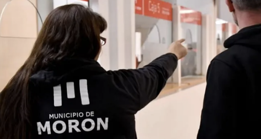 Morón Adelanta el Pago de Haberes e Incrementa Salarios