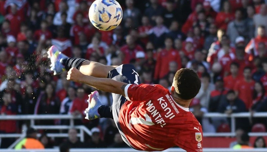 Chilena inolvidable y pase a cuartos: Independiente ganó con una joya de Montiel y enfrentará a Boca
