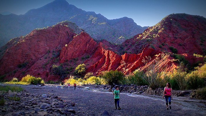Tinogasta: vinos, termas y paisajes al pie de los Andes