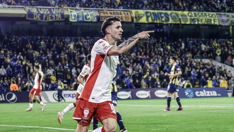 Huracán dio el golpe en Rosario y está entre los cuatro mejores del torneo