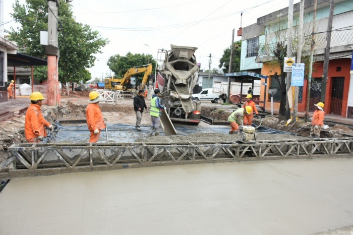 Con una inversión de $140 mil millones, la Provincia transforma los corredores urbanos de 15 municipios