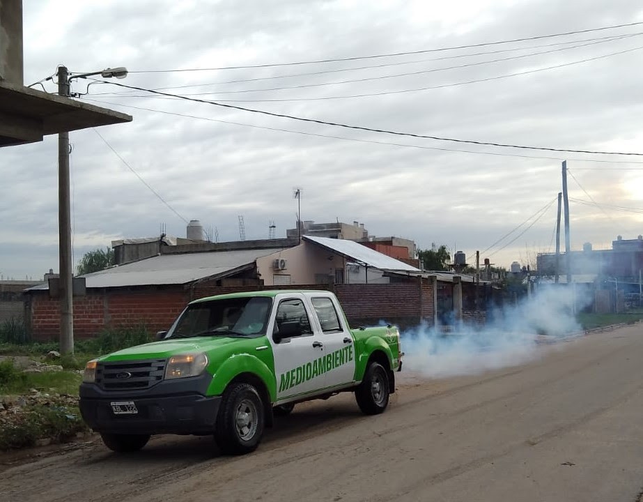 Refuerzan la fumigación en Esteban Echeverría para prevenir el dengue