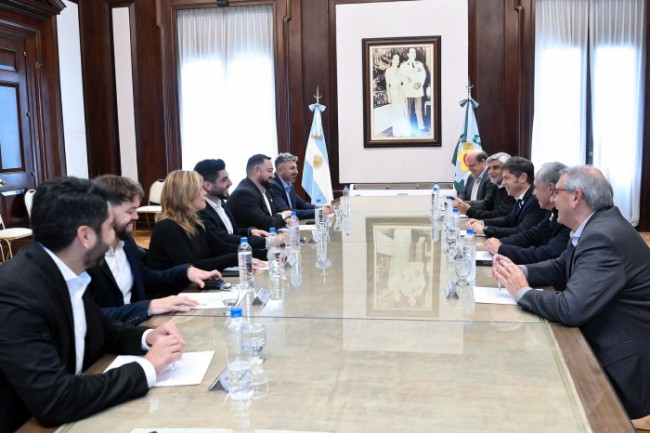 Kicillof y Correa homologaron el primer convenio colectivo para trabajadores de AUBASA