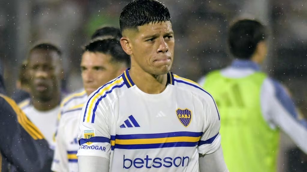 Marcos Rojo fue suplente por indisciplina y crecen las dudas sobre su futuro en Boca