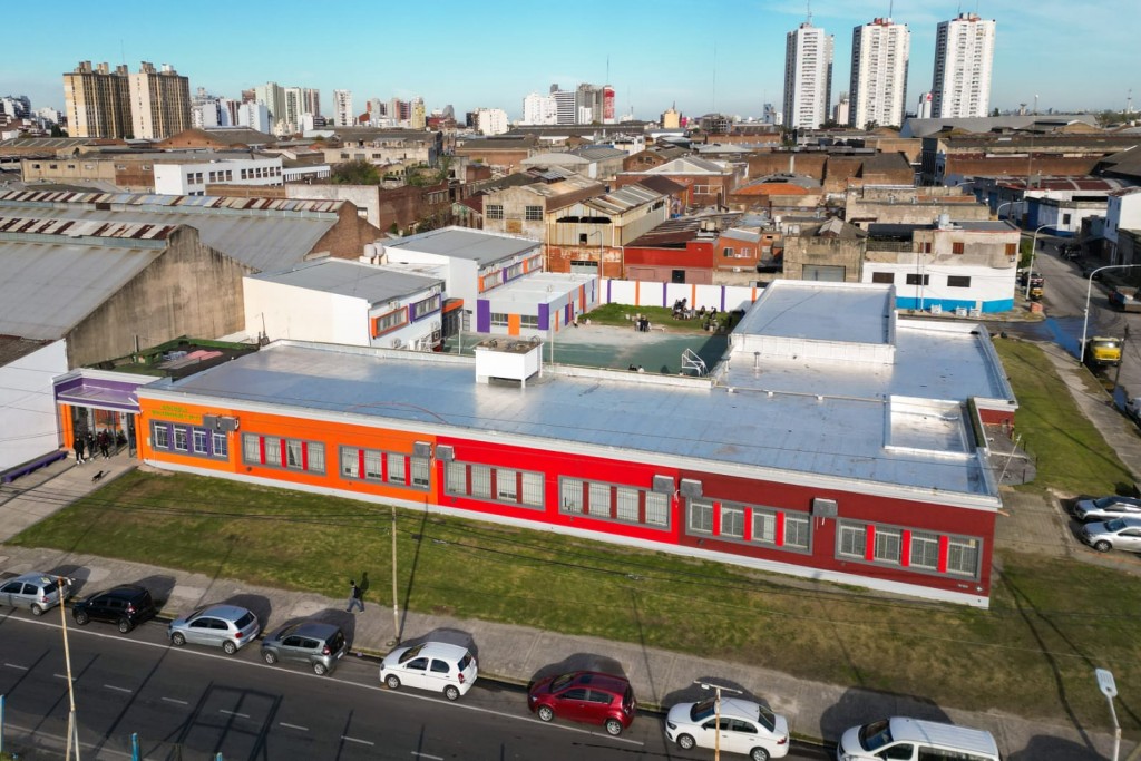 Ferraresi inauguró obras en tres escuelas de Avellaneda con una inversión superior a $410 millones