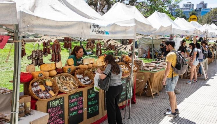 La feria Sabe la Tierra llega este fin de semana a Plaza Arenales y Parque Las Heras