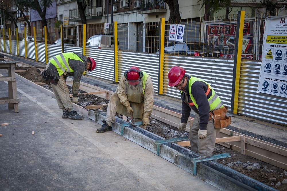 Comenzó la obra de puesta en valor en la avenida Caseros