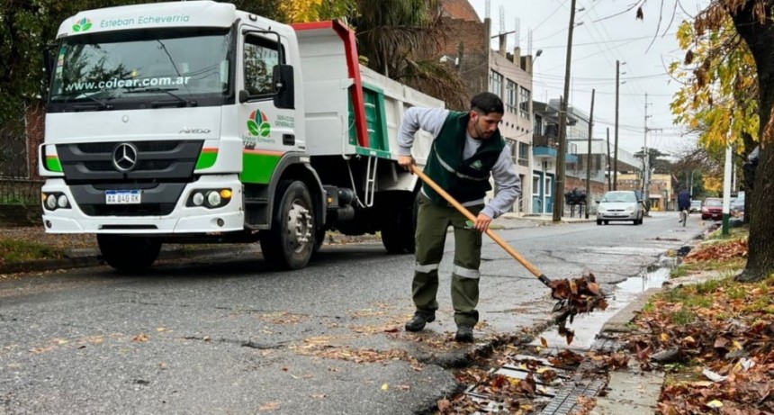 Esteban Echeverría: el Municipio desplegó un operativo de limpieza en las cinco localidades del distrito