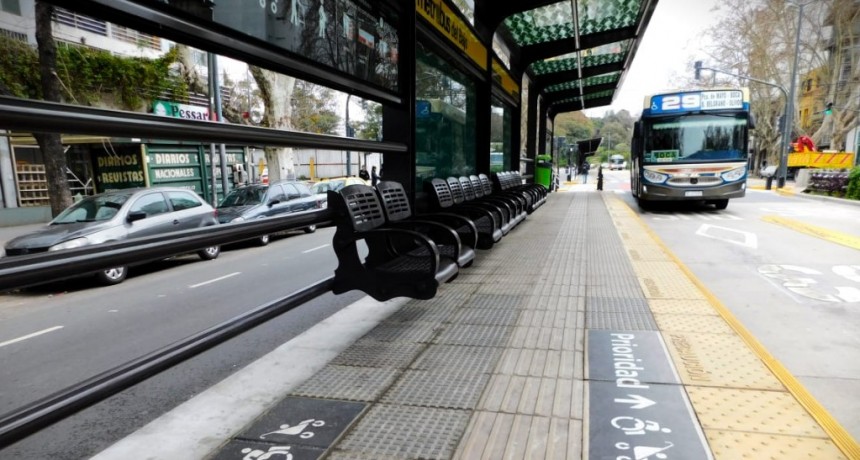 Fracasaron las negociaciones y la UTA ratificó el paro de colectivos para este martes