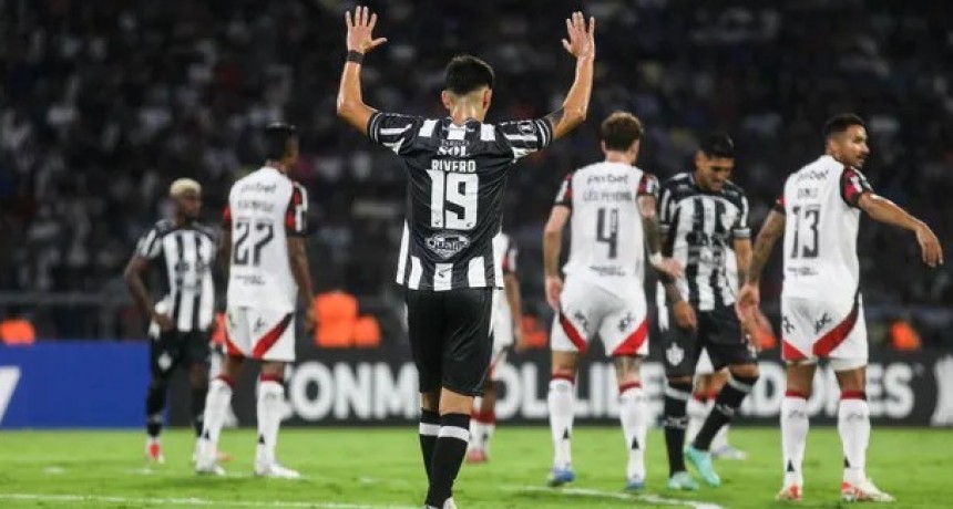 Central Córdoba empató con Flamengo y sigue soñando con los octavos