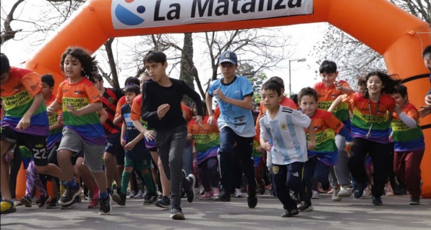 Isidro Casanova celebra su 114° aniversario con una carrera abierta a la comunidad