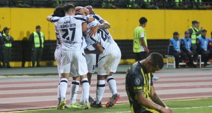 Central Córdoba ganó en Venezuela y quedó a un paso de los octavos de la Libertadores