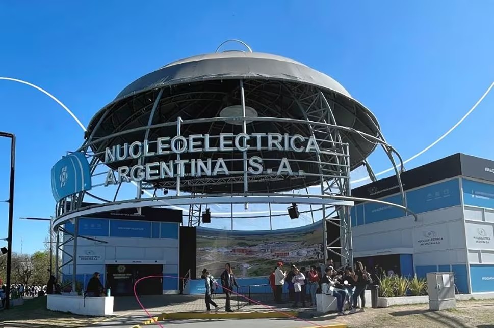 Esc&aacute;ndalo en Nucleoel&eacute;ctrica: viajes, gastos en el exterior y consumos pol&eacute;micos con tarjetas oficiales
