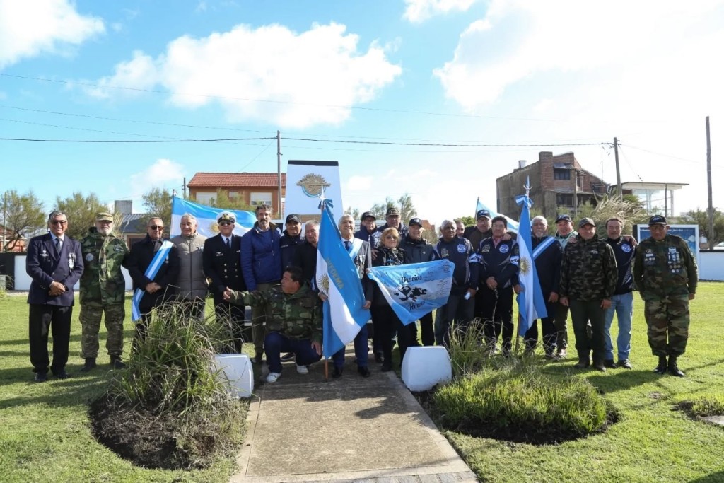 Emotivo homenaje en General Alvarado a 44 a&ntilde;os del hundimiento del ARA General Belgrano