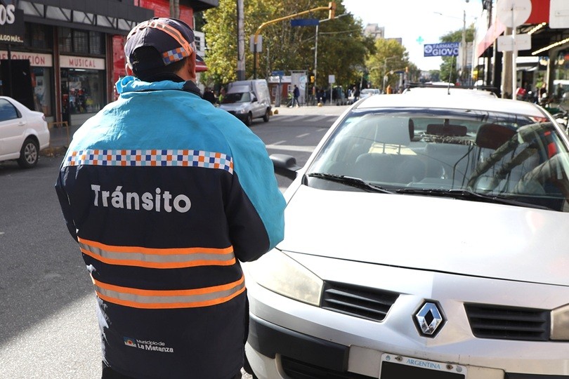 Cambia la aplicaci&oacute;n del estacionamiento medido en La Matanza: qu&eacute; deben hacer los usuarios de Android