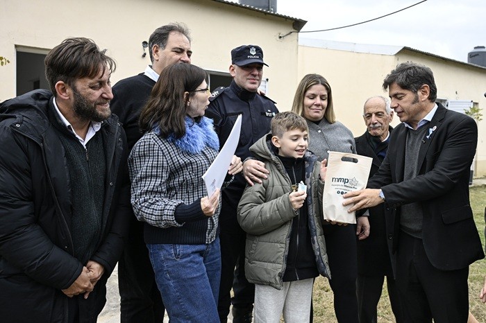 Kicillof entreg&oacute; viviendas e inaugur&oacute; obras universitarias en Marcos Paz con cr&iacute;ticas al Gobierno nacional