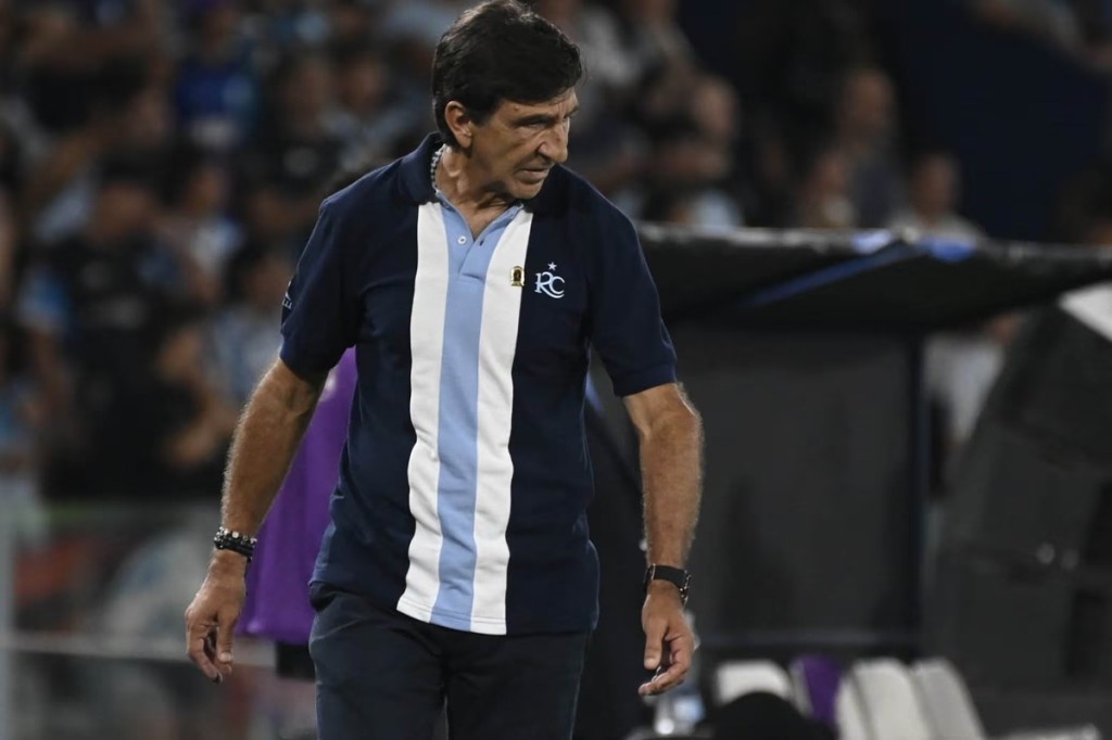 Bombazo en Racing: Gustavo Costas dej&oacute; de ser el DT y se termin&oacute; un ciclo hist&oacute;rico en la Academia