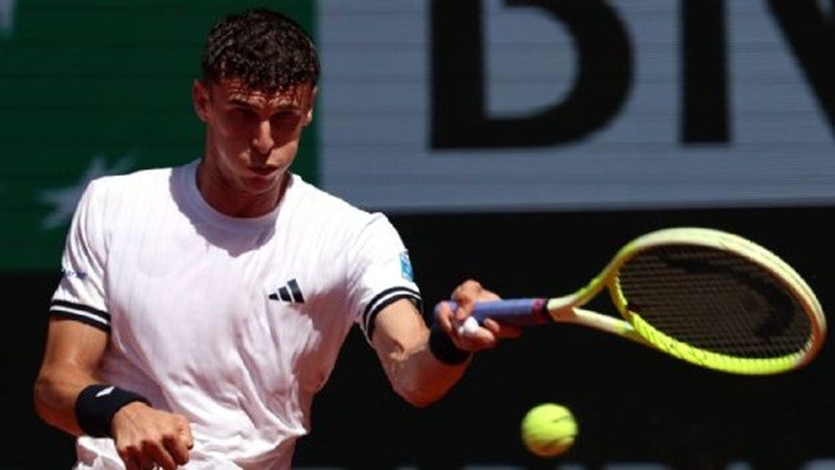 Batacazo hist&oacute;rico en Roland Garros: Juanma Cer&uacute;ndolo elimin&oacute; al n&uacute;mero uno del mundo