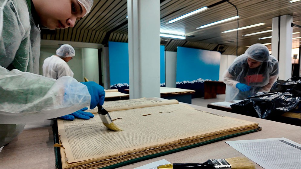 Especialistas del CONICET trabajan en la puesta en valor del patrimonio cultural de un diario de casi 150 a&ntilde;os