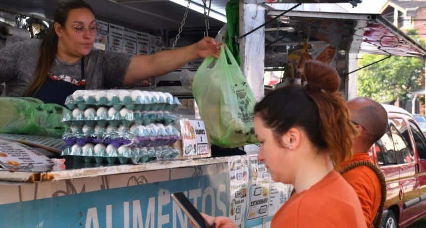 Ferias y mercados recorren Mor&oacute;n con precios accesibles y beneficios para vecinos y productores