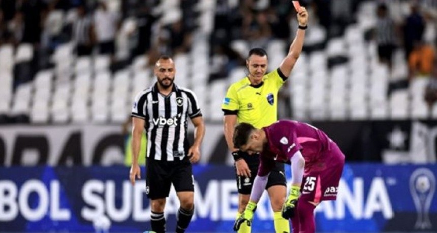 Racing volvi&oacute; a fallar en Brasil y qued&oacute; al borde de la eliminaci&oacute;n en la Sudamericana