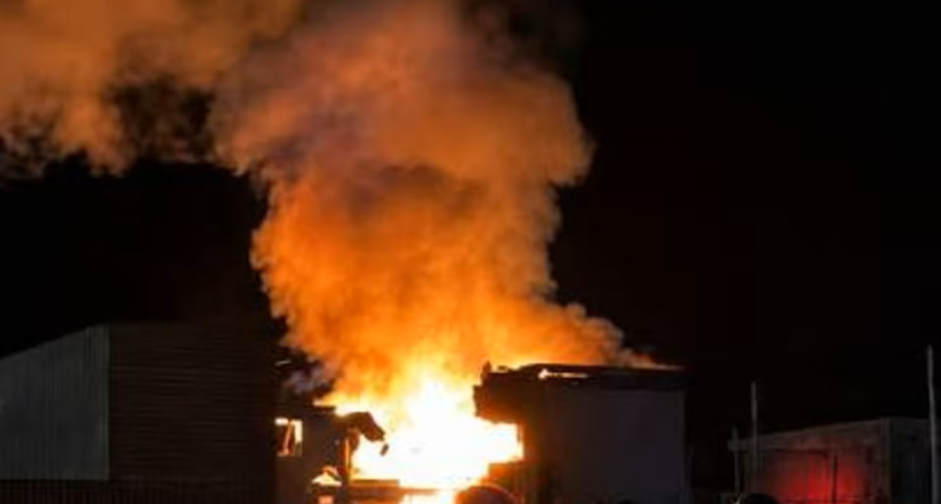 Tragedia en Santa Cruz: una explosi&oacute;n en un edificio dej&oacute; tres muertos y varios heridos en Perito Moreno