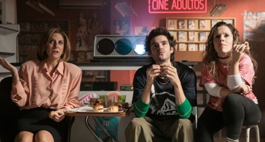 &ldquo;Cochinas&rdquo;: la desopilante comedia de Prime Video que convierte una crisis familiar en un negocio inesperado