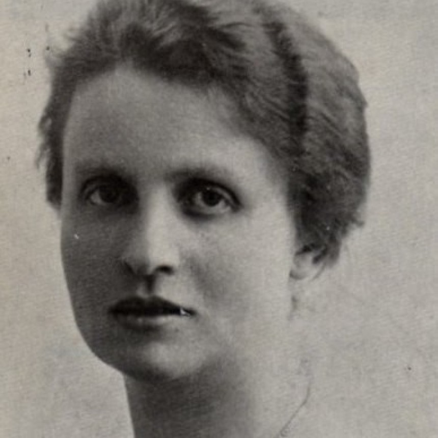  Marthe Condat, una pediatra en la Torre Eiffel