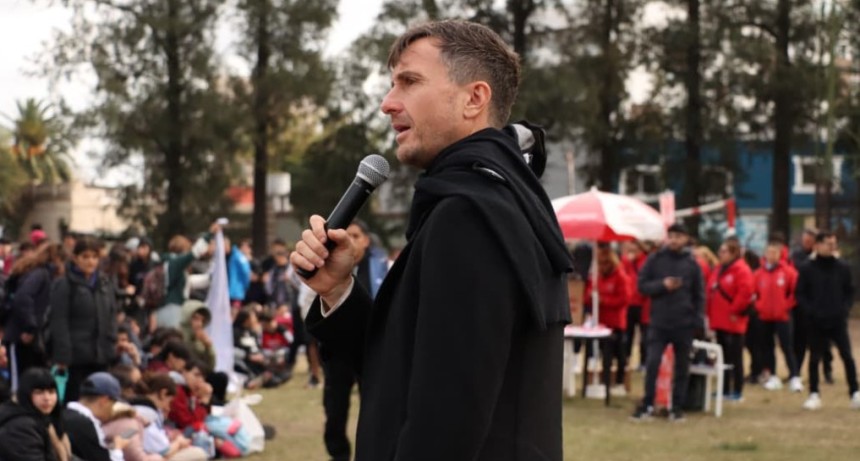 Mor&oacute;n lanz&oacute; una tarjeta con descuentos para j&oacute;venes y busca reactivar el consumo en comercios locales