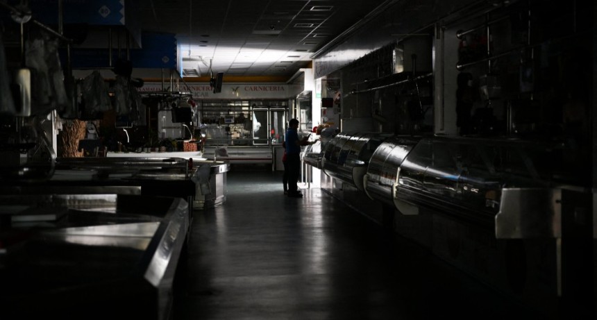 Explosi&oacute;n, incendio y caos: un apag&oacute;n masivo dej&oacute; a miles de usuarios sin luz en la Ciudad