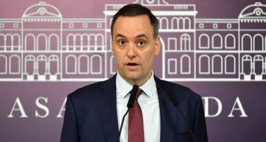 Nuevas dudas sobre el patrimonio de Adorni: revelan gastos por m&aacute;s de $85 millones con tarjetas en un a&ntilde;o