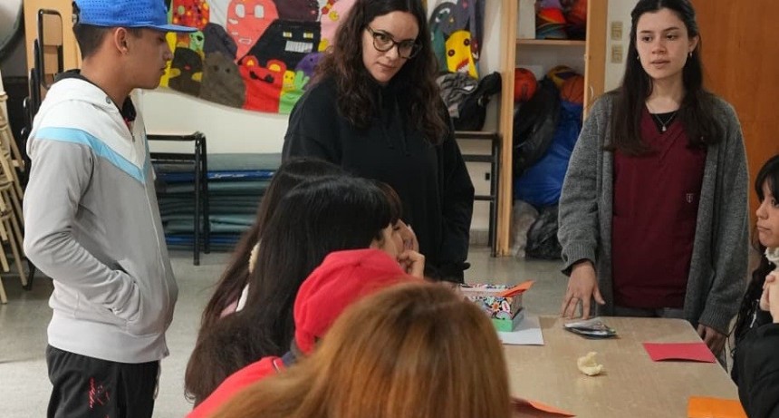 J&oacute;venes del Programa Envi&oacute;n participaron de una jornada de salud integral en Luis Guill&oacute;n