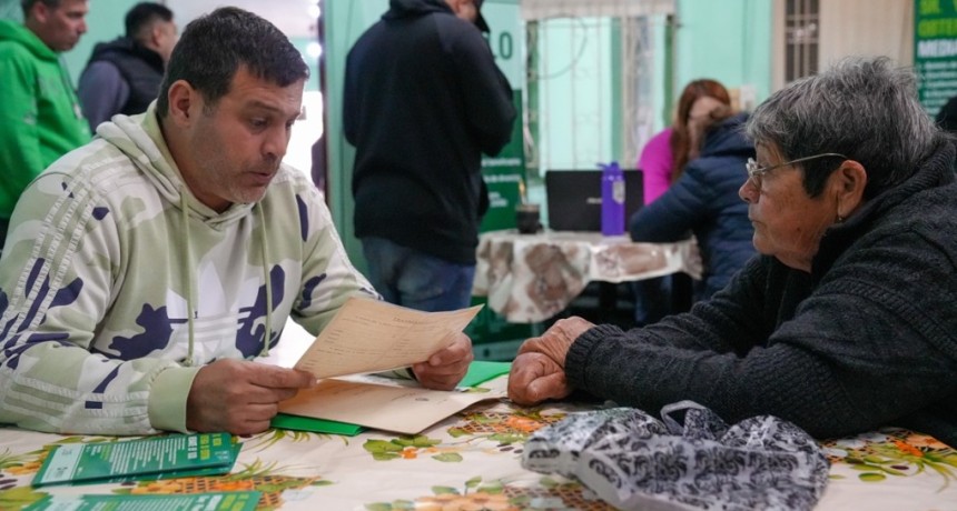 M&aacute;s vecinos acceden a la escritura de sus viviendas gracias a operativos de regularizaci&oacute;n dominial